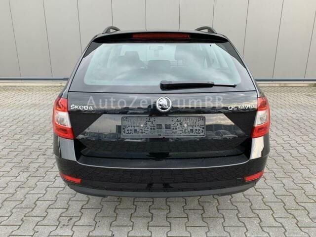 Gebraucht Skoda Octavia Active 86 PS (63 kW) 2018 Schwarz metallic Kombi
