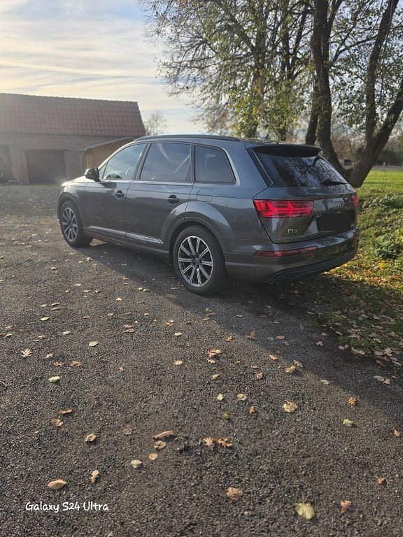 Gebraucht Audi Q7 Ambiente 374 PS (275 kW) 2016 Grau SUV