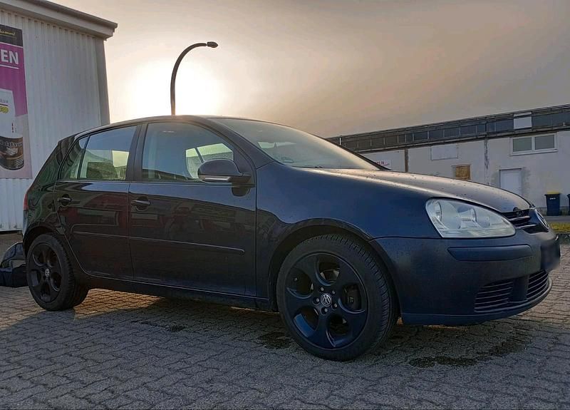 Gebraucht VW Golf IV 75 PS (55 kW) 2004 Schwarz Limousine