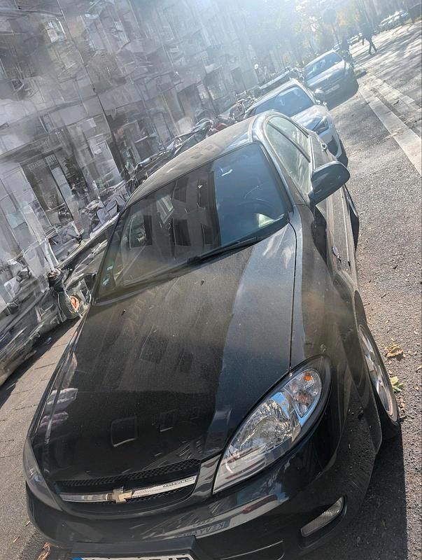 Schwarz Gebraucht 2010 Chevrolet Lacetti Limousine | 2.800 € - Bild 1/4