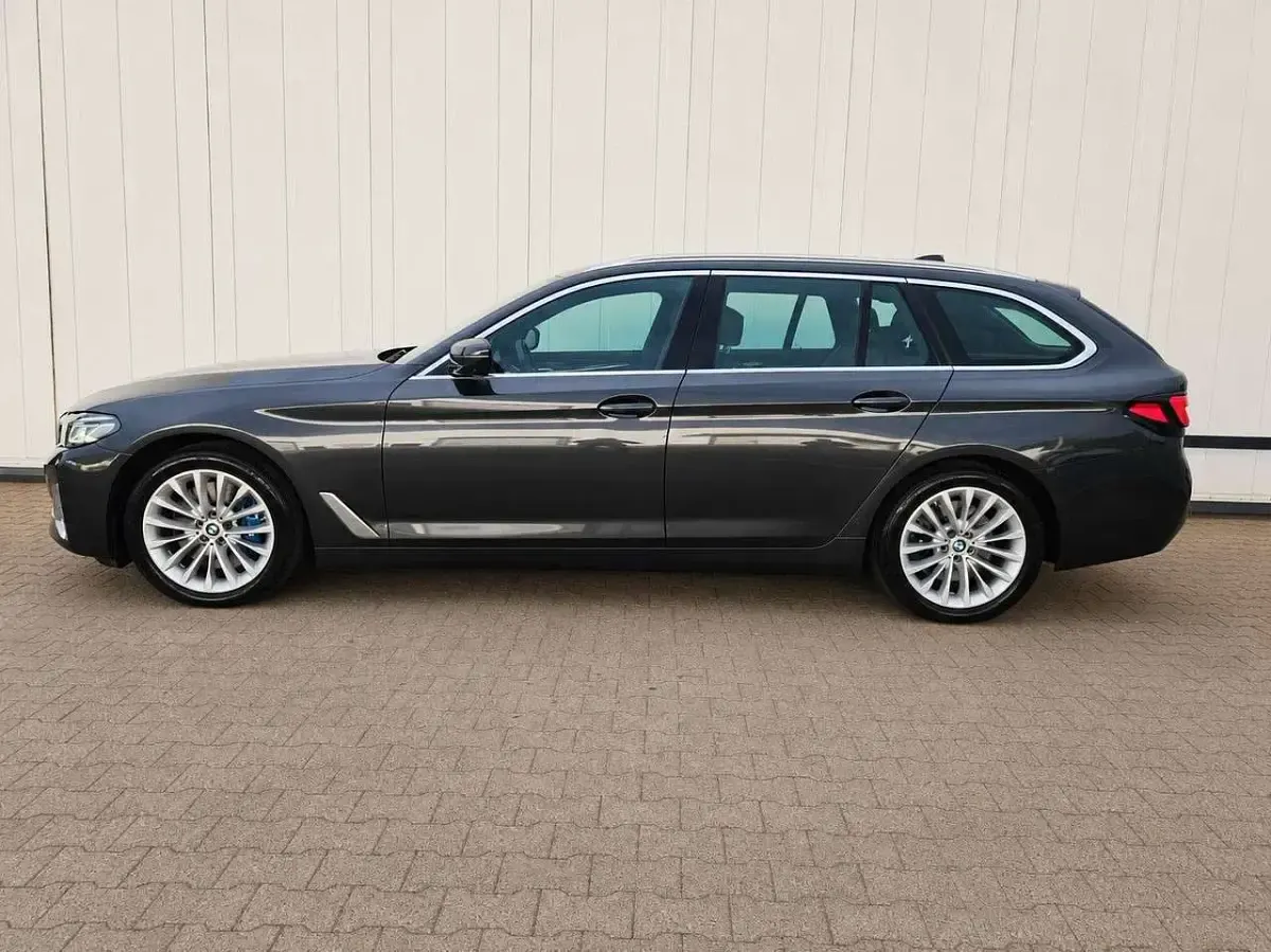 Gebraucht BMW 540 Luxury Line 340 PS (250 kW) 2021 Grau Limousine