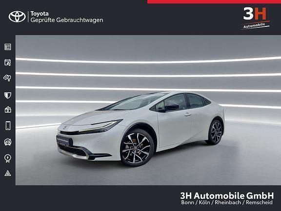 Platinumweiß perleffekt Gebraucht 2023 Toyota Prius Advance Kleinwagen | 43.990 € (Teuer) - Bild 1/4