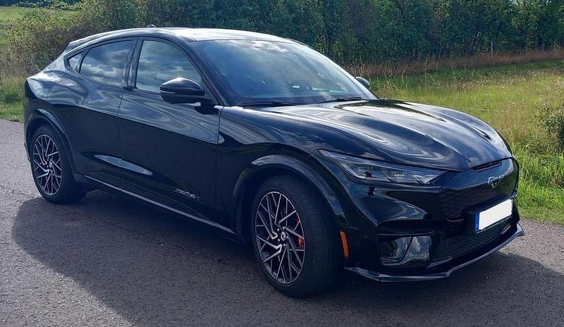 Schwarz Gebraucht 2022 Ford Mustang Mach-E GT SUV | 43.999 € (Fairer Preis) - Bild 1/4