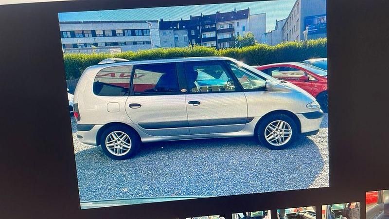 Gebraucht Renault Espace 139 PS (102 kW) 2002 Silber Van / Kleinbus