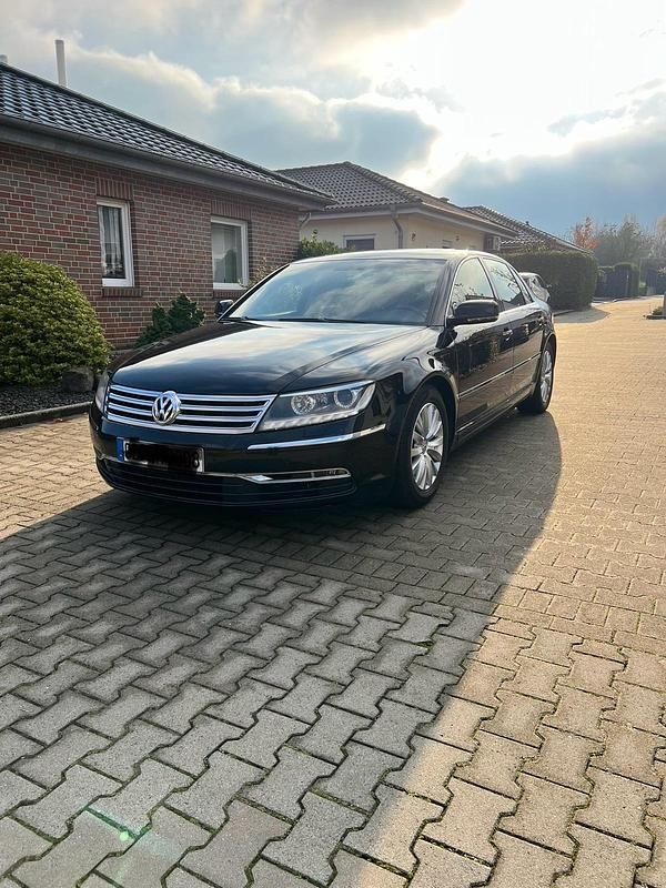 Schwarz Gebraucht 2013 VW Phaeton Limousine | 13.500 € (Fairer Preis) - Bild 1/4
