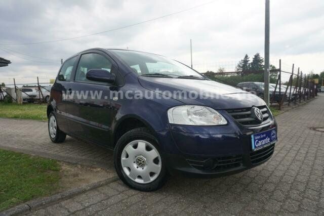 Gebraucht VW Fox Basis 54 PS (39 kW) 2007 Blau metallic Kleinwagen