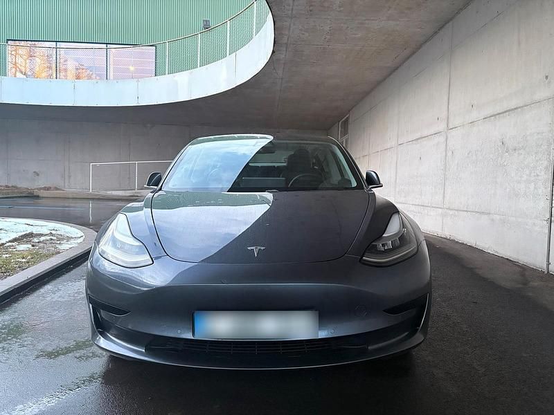 Gebraucht Tesla Model 3 Standard Range 219 kW (299 PS) 2019 Limousine