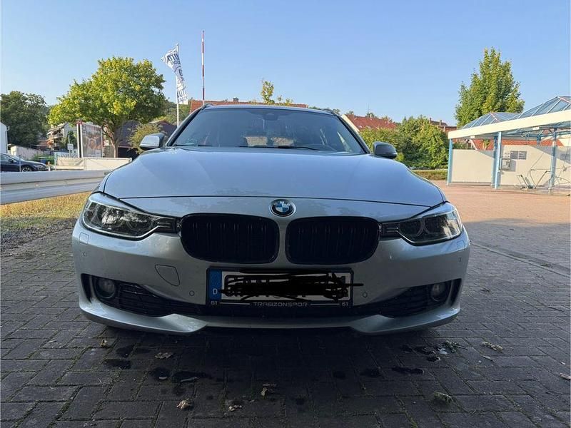 Gebraucht BMW 318 143 PS (105 kW) 2014 Silber Kombi