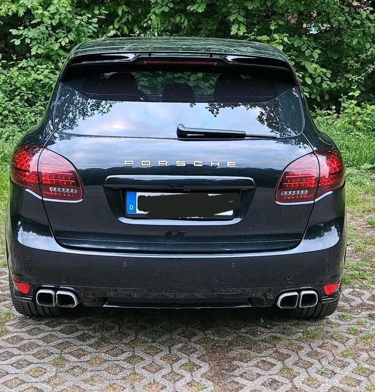 Schwarz Gebraucht 2013 Porsche Cayenne S SUV | 23.900 € (Fairer Preis) - Bild 1/4