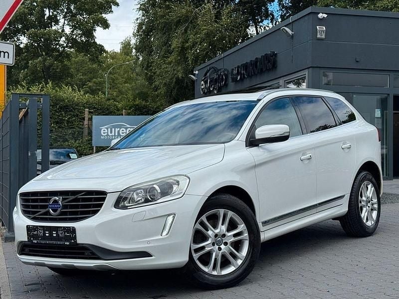 Weiß Gebraucht 2015 Volvo XC60 Summum SUV | 12.990 € (Guter Preis) - Bild 1/4