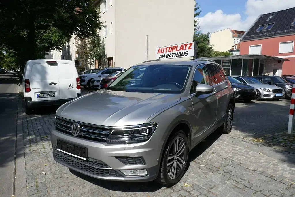 Gebraucht VW Tiguan Highline 179 PS (131 kW) 2016 Silber SUV