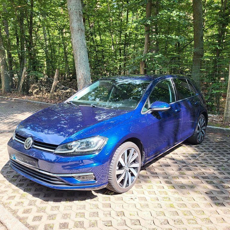 Gebraucht VW Golf VII 131 PS (96 kW) 2017 Blau Limousine