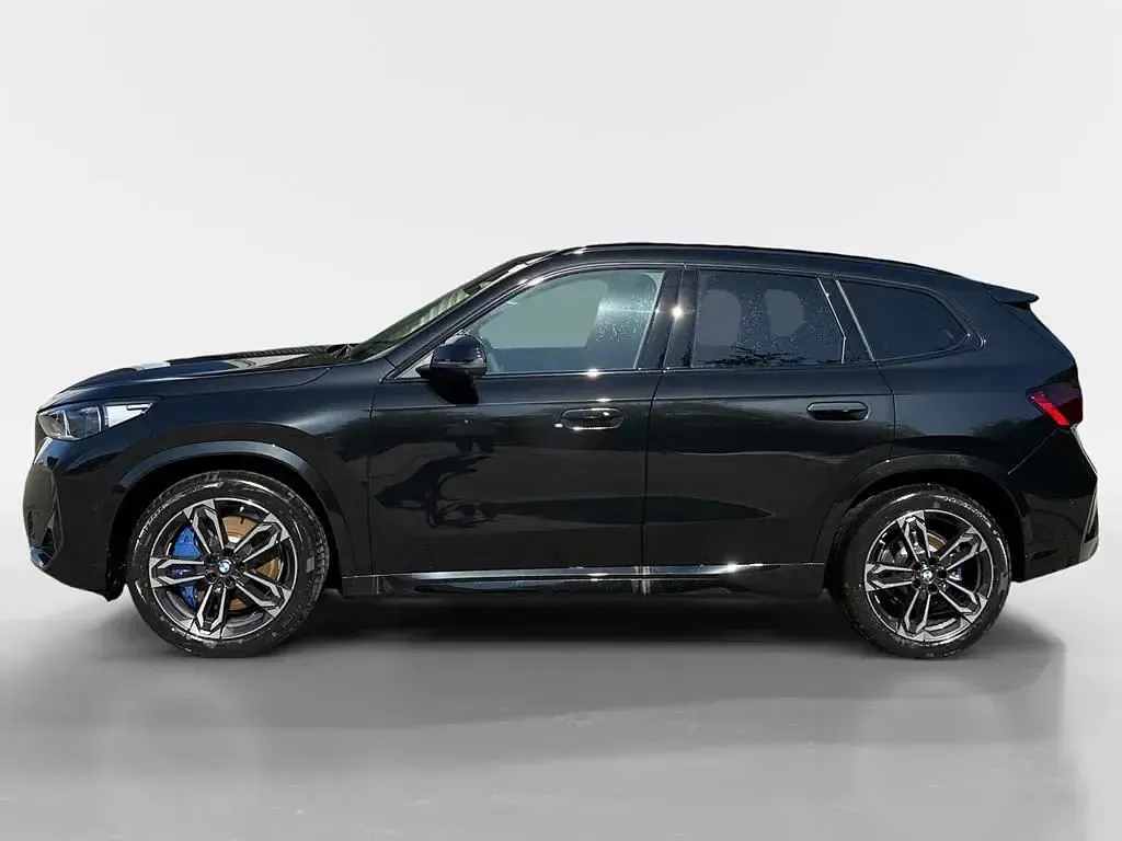 Neu BMW X1 Luxury Line 197 PS (144 kW) 2026 Saphirschwarz metallic SUV