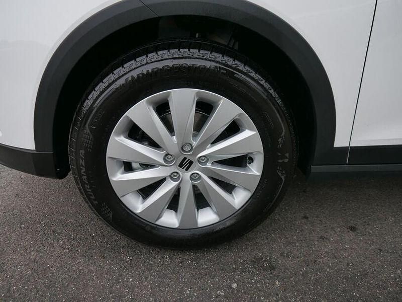 Gebraucht Seat Arona Style 110 PS (80 kW) 2023 Candy white/dach midnight black SUV