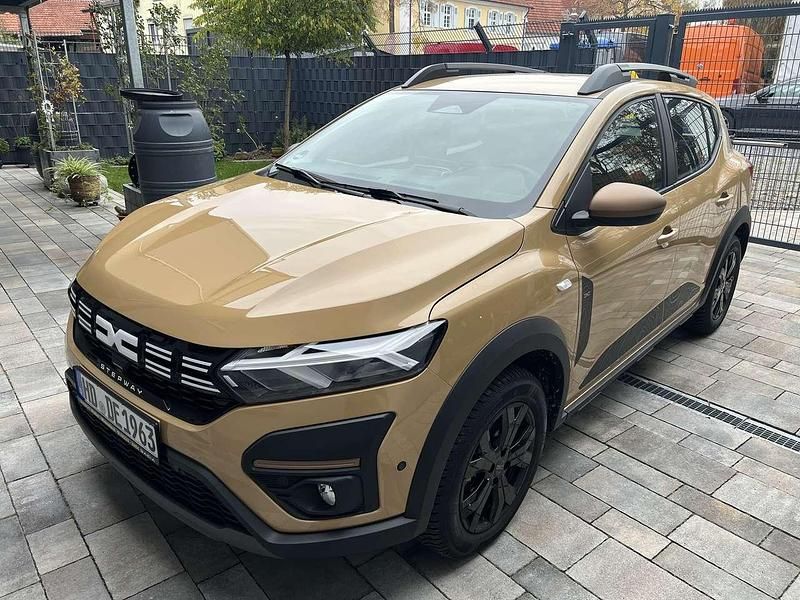 Beige Gebraucht 2024 Dacia Sandero Extreme Kleinwagen | 20.500 € (Fairer Preis) - Bild 1/4