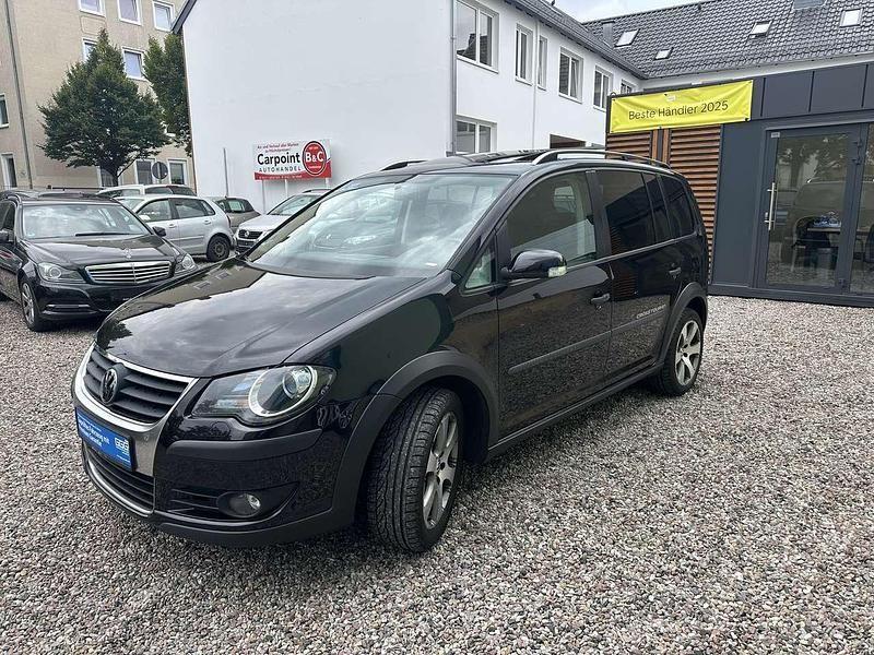Schwarz Gebraucht 2009 VW Touran Cross Van / Kleinbus | 4.899 € (Guter Preis) - Bild 1/4