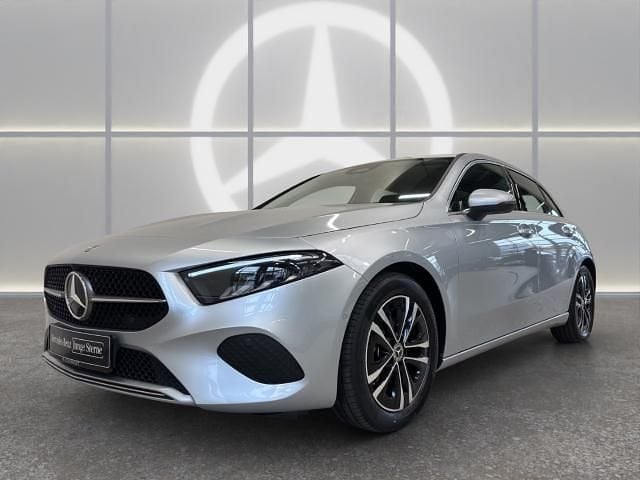 Silber Neu 2025 Mercedes A200 Advanced Limousine | 32.990 € (Guter Preis) - Bild 1/4
