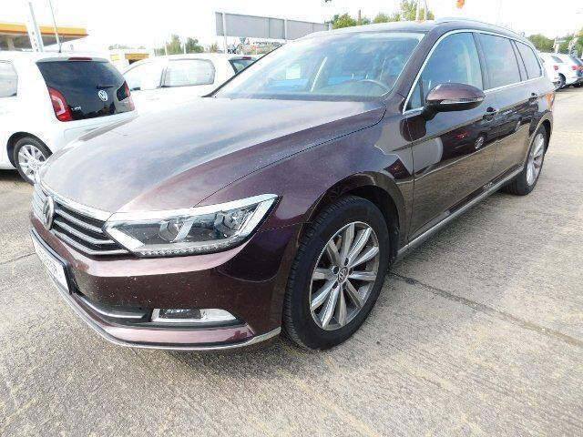 Gebraucht VW Passat Highline 220 PS (161 kW) 2015 Rot metallic Kombi