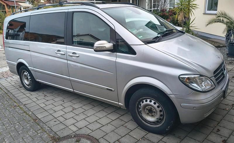Silber Gebraucht 2006 Mercedes Viano Van / Kleinbus | 3.500 € (Superpreis) - Bild 1/4