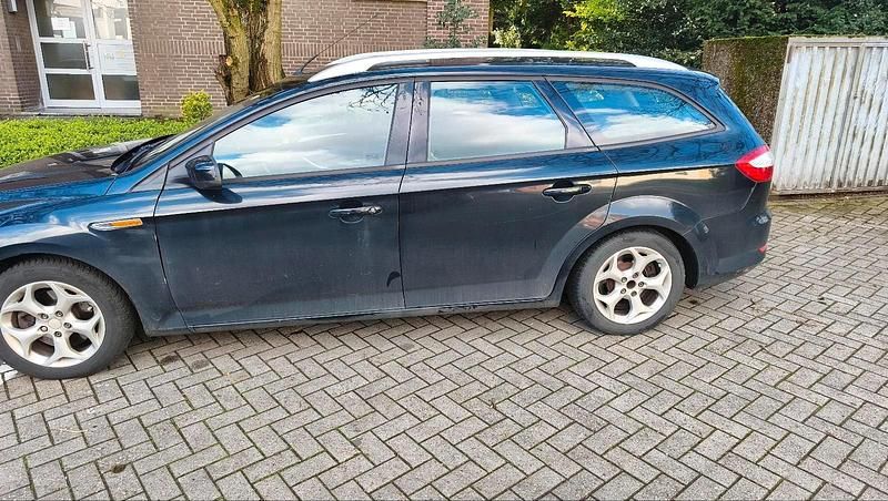 Gebraucht Ford Mondeo 140 PS (102 kW) 2009 Schwarz Kombi