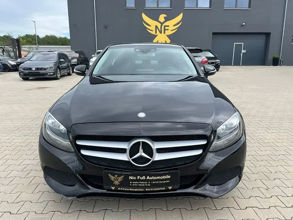 Second-hand Mercedes C220 170 CP (125 kW) 2014 Negru Berlinǎ