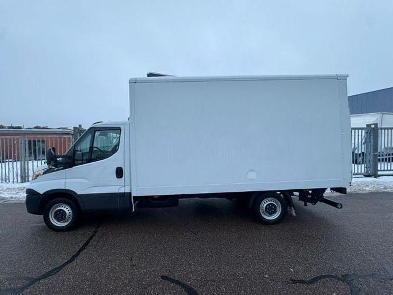 Gebraucht Iveco Daily 156 PS (114 kW) 2019 White ic 194 Van