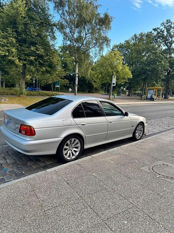 Gebraucht BMW 520 170 PS (125 kW) 2001 Andere farben Limousine
