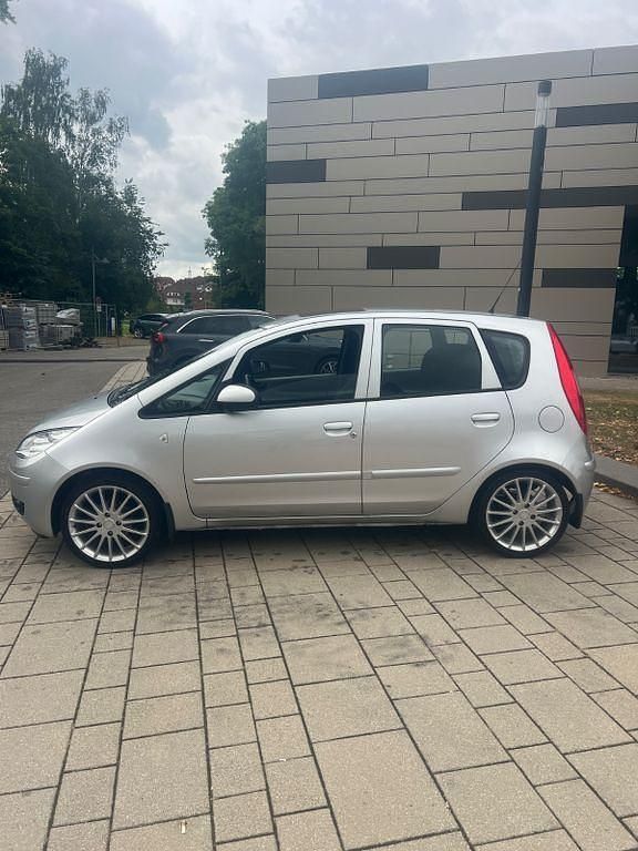 Silber Gebraucht 2007 Mitsubishi Colt Limousine | 2.650 € (Guter Preis) - Bild 1/4