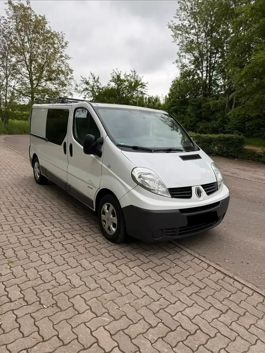Używany Opel Vivaro 115 KM (84 kW) 2013 Biały Minivan
