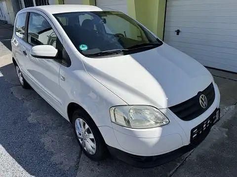 Gebraucht VW Fox 54 PS (39 kW) 2009 Weiß Kleinwagen