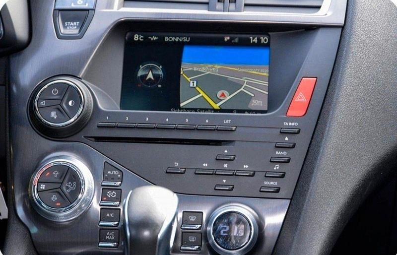 Gebraucht Citroën DS5 Sport Chic 163 PS (119 kW) 2013 Weiß Kleinwagen