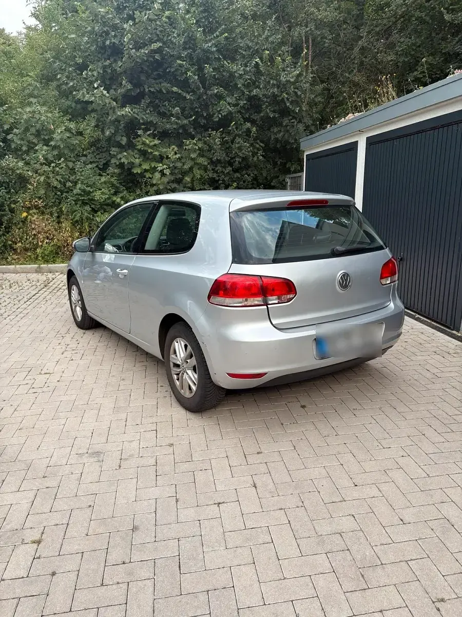 Gebraucht VW Golf VI 80 PS (58 kW) 2009 Silber Kleinwagen