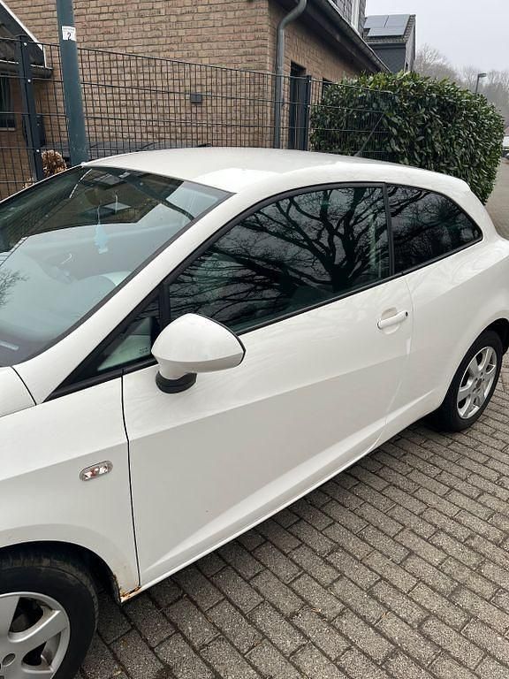 Gebraucht Seat Ibiza 69 PS (50 kW) 2009 Weiß Limousine