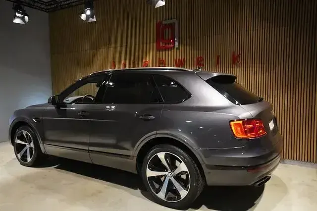 Gebraucht Bentley Bentayga Mulliner 608 PS (447 kW) 2019 Grau SUV