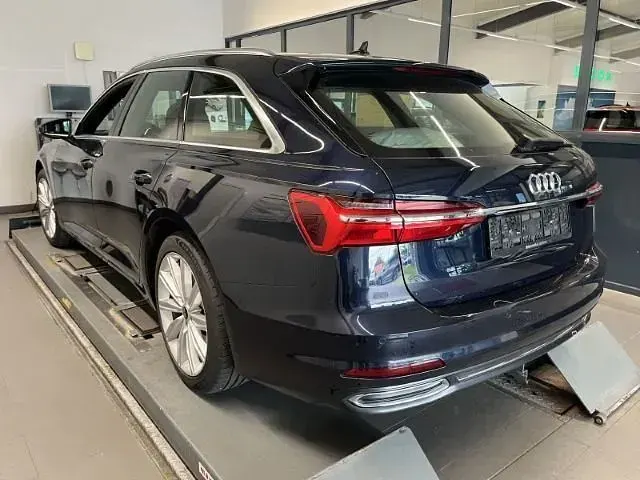 Gebraucht Audi A6 Sport 265 PS (194 kW) 2022 Firmamentblau metallic Kombi