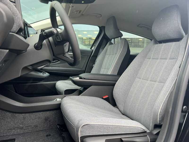 Gebraucht Renault Megane E-Tech 96 kW (131 PS) 2024 Andere farbe Kleinwagen