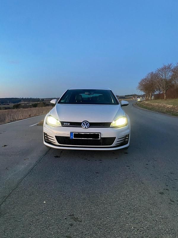 Gebraucht VW Golf GTD 184 PS (135 kW) 2014 Weiß Coupé