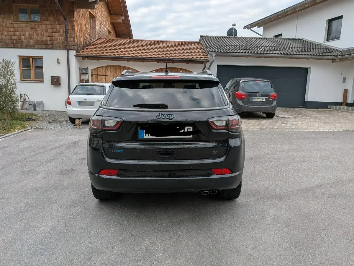 Gebraucht Jeep Compass Summit 241 PS (177 kW) 2021 Schwarz SUV