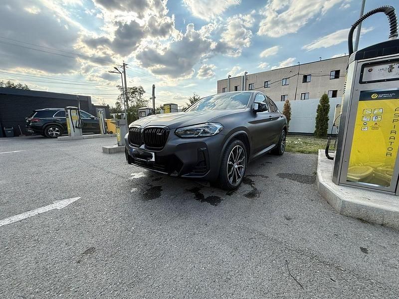 Grau Gebraucht 2022 BMW X4 M Sport SUV | 60.900 € (Etwas zu teuer) - Bild 1/4