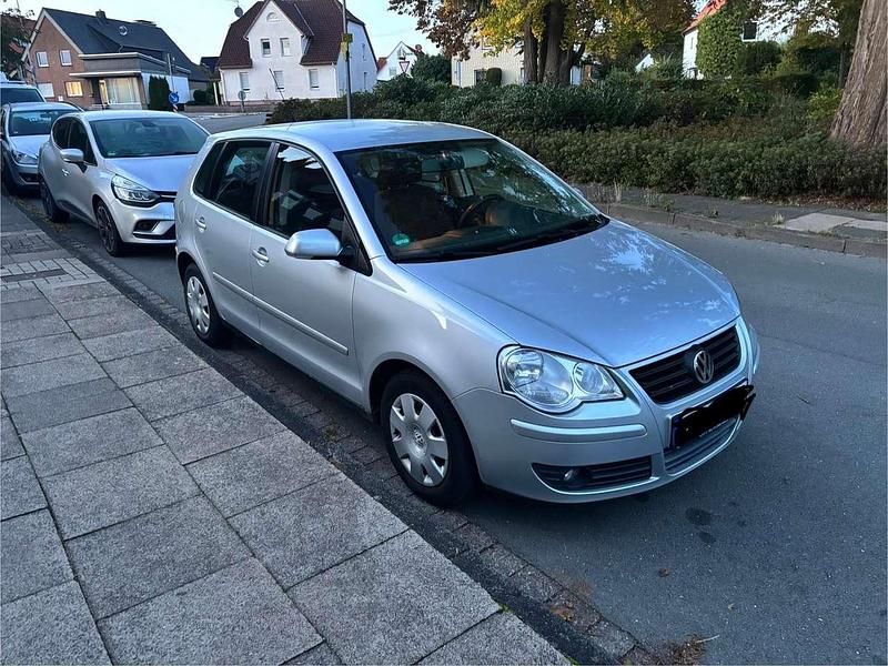 Grau Gebraucht 2006 VW Polo Comfortline Kleinwagen | 2.850 € (Etwas zu teuer) - Bild 1/4