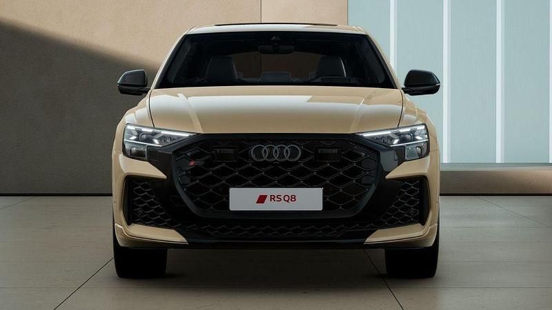 Neu Audi RS Q8 Performance 640 PS (470 kW) 2026 Gold SUV