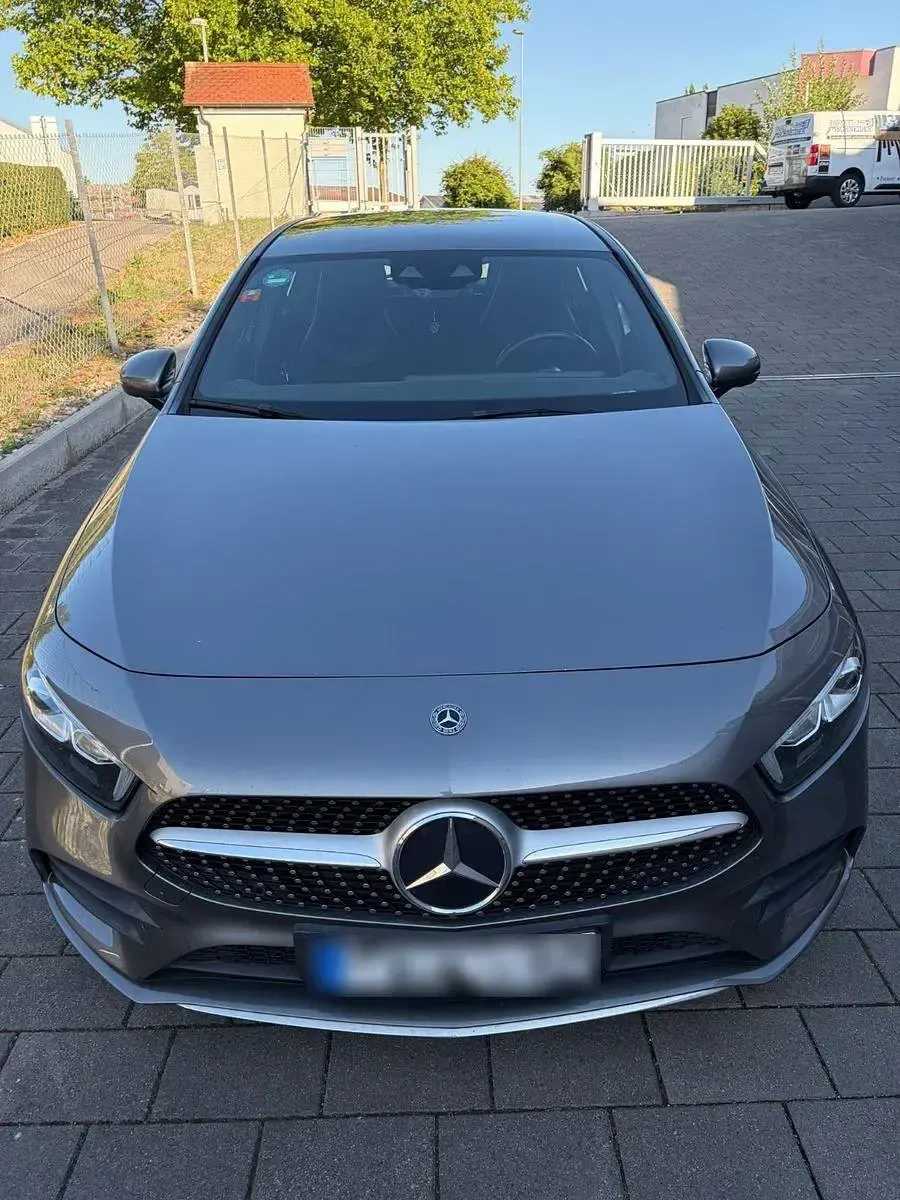Gebraucht Mercedes A250 224 PS (164 kW) 2019 Grau Limousine