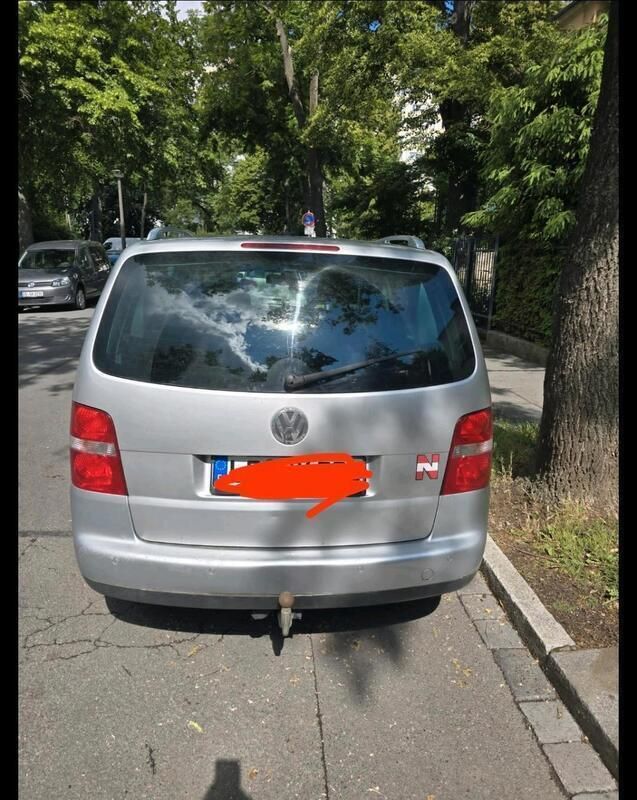 Silber Gebraucht 2005 VW Touran Van / Kleinbus | 2.700 € (Fairer Preis) - Bild 1/4