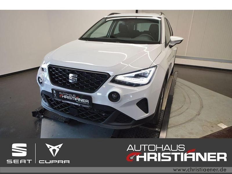 Weiß Neu 2025 Seat Arona SUV | 28.390 € (Etwas zu teuer) - Bild 1/4