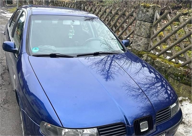 Gebraucht Seat Leon 105 PS (77 kW) 2003 Blau Kleinwagen