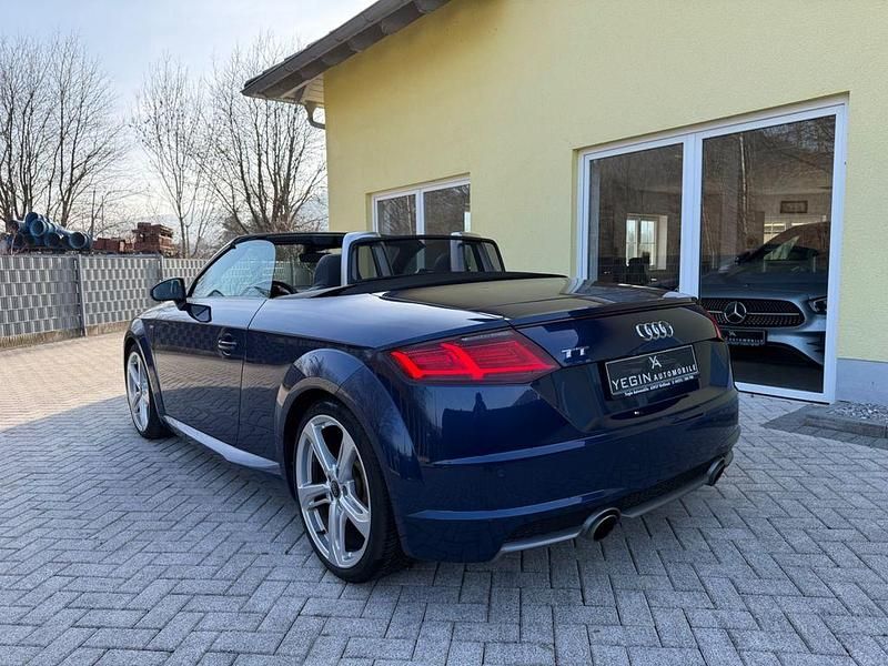 Gebraucht Audi TT Roadster S-Line 230 PS (169 kW) 2015 Blau Cabrio