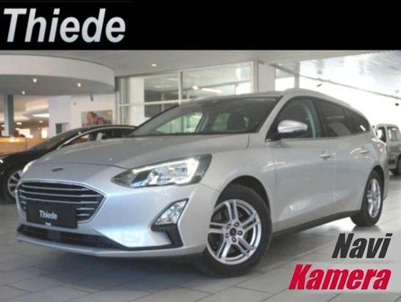 Silber metallic Gebraucht 2021 Ford Focus Limousine | 13.850 € (Fairer Preis) - Bild 1/3