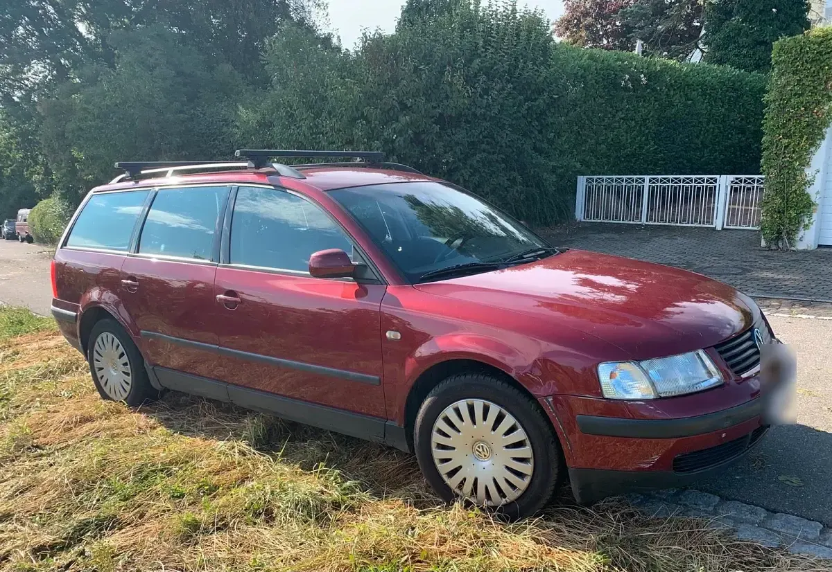 Gebraucht VW Passat 90 PS (66 kW) 1998 Rot Kombi