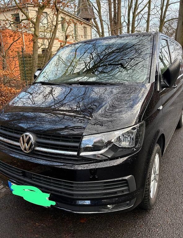 Usado VW Multivan Family 150 HP (110 kW) 2020 Preto Monovolume