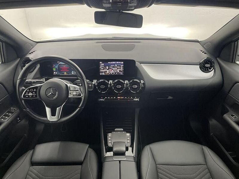 Gebraucht Mercedes GLA250 339 PS (249 kW) 2022 Silber SUV